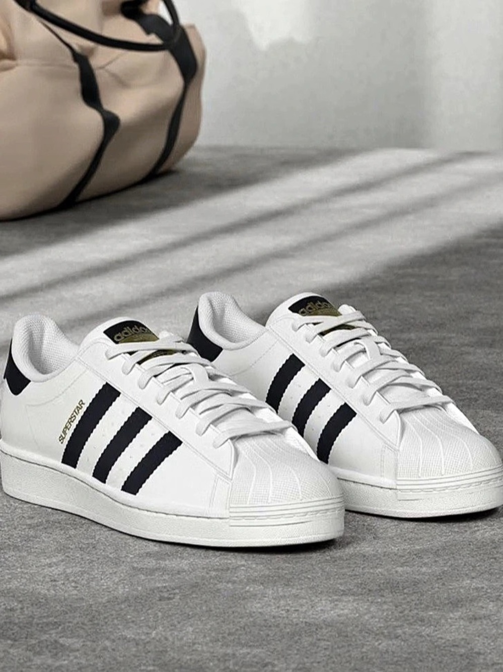 adidas Superstar Sneakers in White & Black US Women’s 7